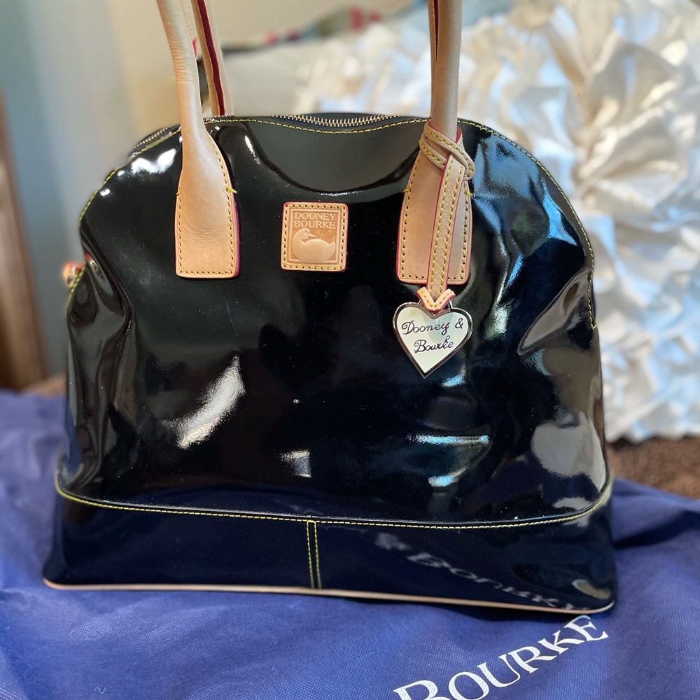 🆕 Dooney & Bourne Large Domed Satchel Bag